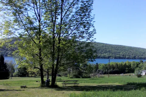 Lakeview Campsites