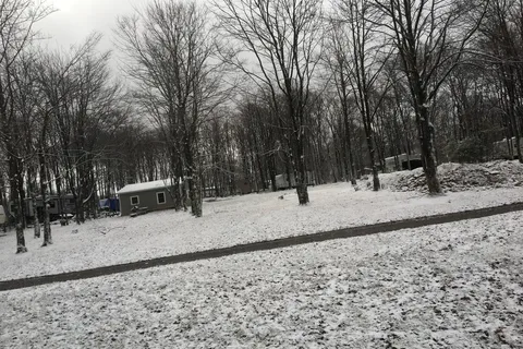 Pine Hill Campground And Cabins