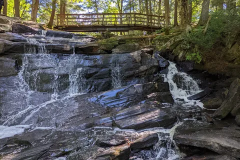 High Falls Bay Cottages, Camping and Waterpark