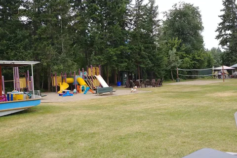 Shuswap Lake Motel and Resort