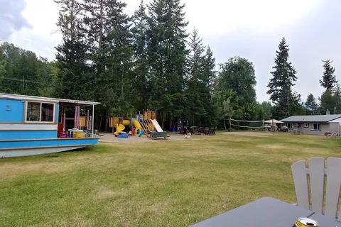 Shuswap Lake Motel and Resort