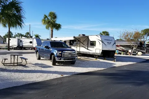 Tampa South RV Resort
