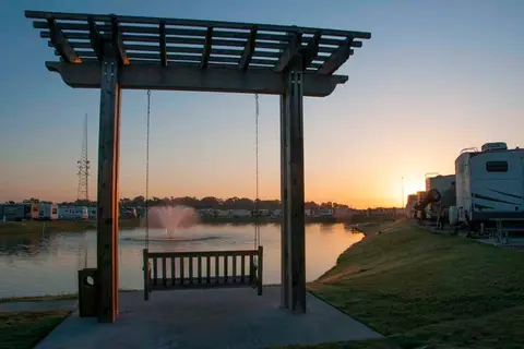 Brazoria Lakes RV Resort