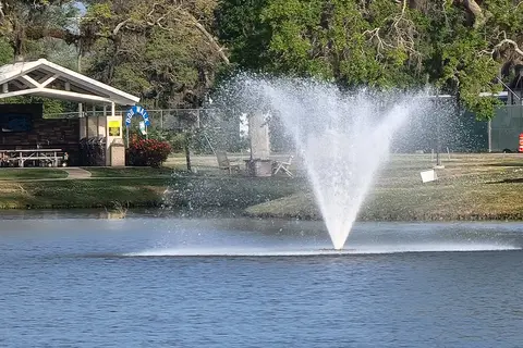 Brazoria Lakes RV Resort