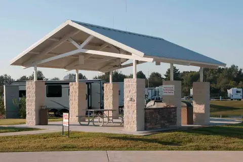 Brazoria Lakes RV Resort