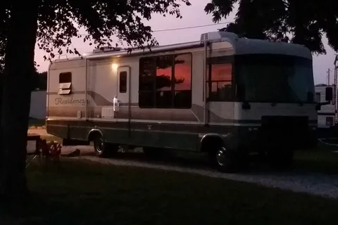 Cook's RV Motor Park