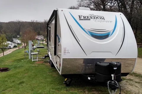Snug Harbor Inn Campground on Turtle Lake