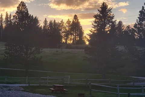 Mt Meadow Store and Campground