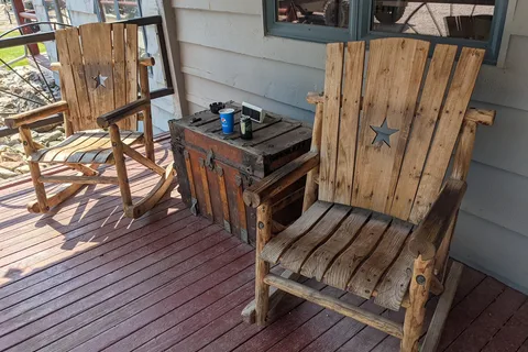 Mt Meadow Store and Campground