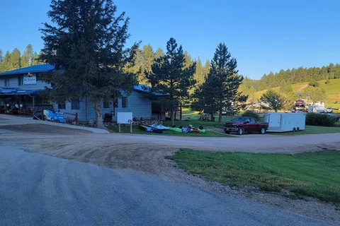 Mt Meadow Store and Campground