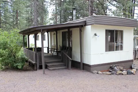 Lassen West RV Village