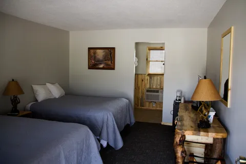 Yellowstone Valley Inn and RV Park