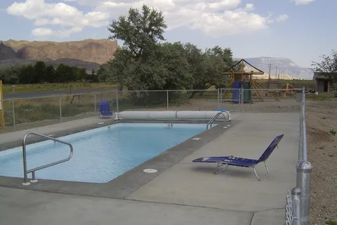 Yellowstone Valley Inn and RV Park