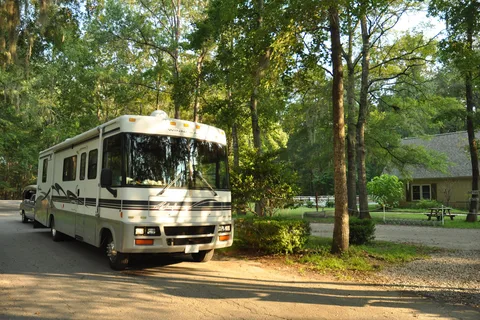 The Oaks At Point South RV Resort