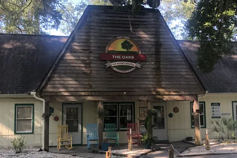 The Oaks At Point South RV Resort