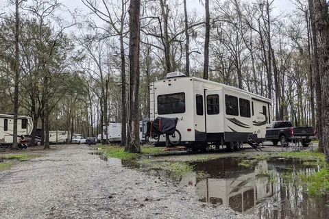 The Oaks At Point South RV Resort