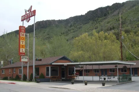 Lava Spa Motel and RV Park
