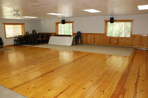 Cub River Lodge Guest Ranch and RV Park