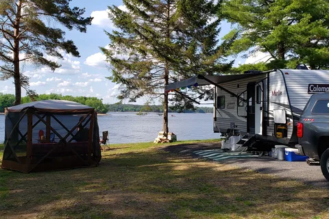 Trails End Campground and Mobile Home Park