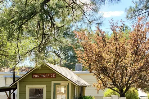 Pine Lawn Ranch MH and RV Park