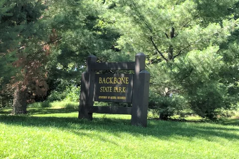 South Lake - Backbone State Park