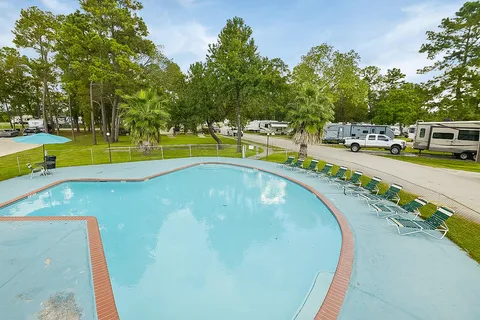 Houston Leisure RV Resort