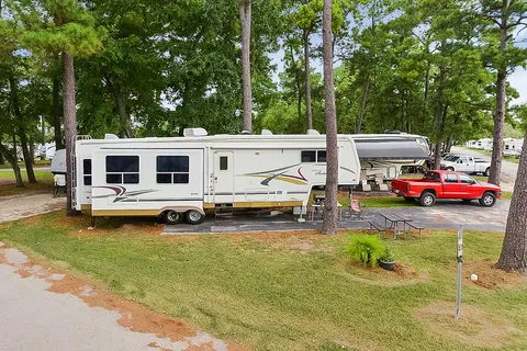 Houston Leisure RV Resort
