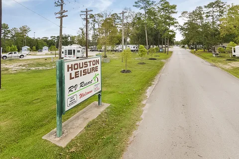Houston Leisure RV Resort