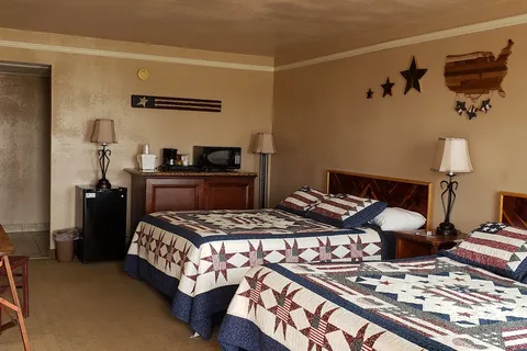 Kansas Country Inn and RV Park