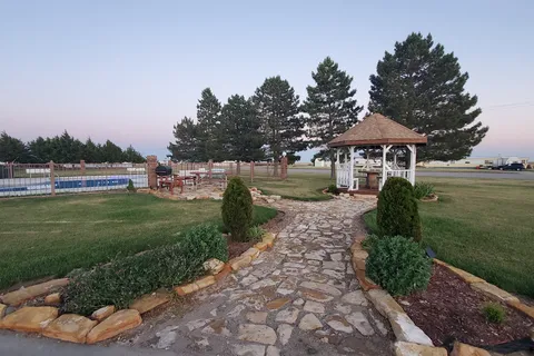 Kansas Country Inn and RV Park