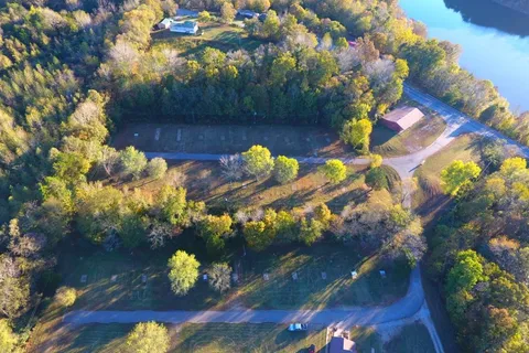 Elk Harbor Lakeside RV Park