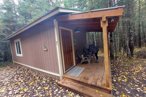 Renfro's Lakeside Retreat - Cabin's and R.V. Park
