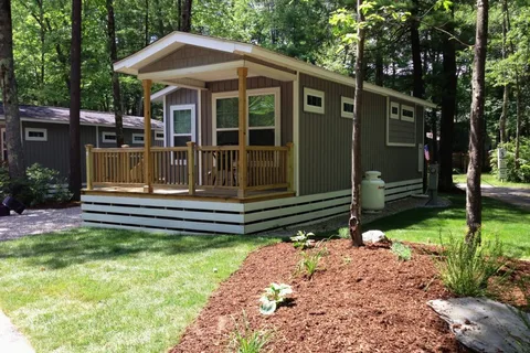 Sun Retreats Wild Acres