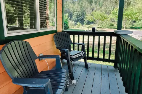 Giant Redwoods RV and Cabin Destination