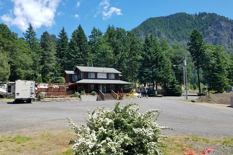 Wind Mountain RV Park and Lodge