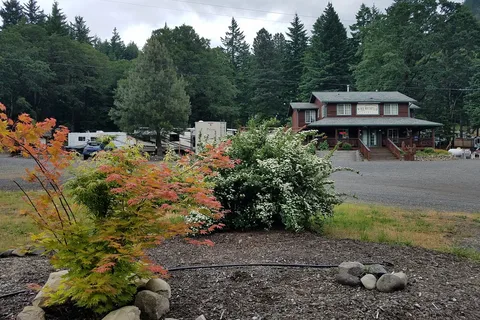 Wind Mountain RV Park and Lodge