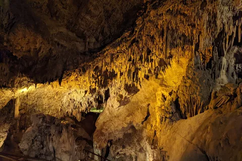 Dixie Caverns Campground