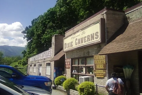 Dixie Caverns Campground