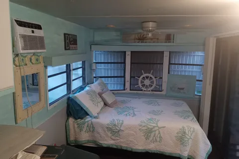 Sunseekers RV Park