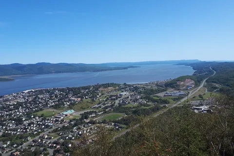 Sugarloaf Provincial Park Campground