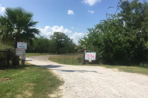 Kenedy Texas Country RV Park and Ranch
