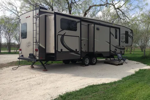 Kenedy Texas Country RV Park and Ranch