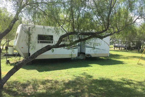 Kenedy Texas Country RV Park and Ranch