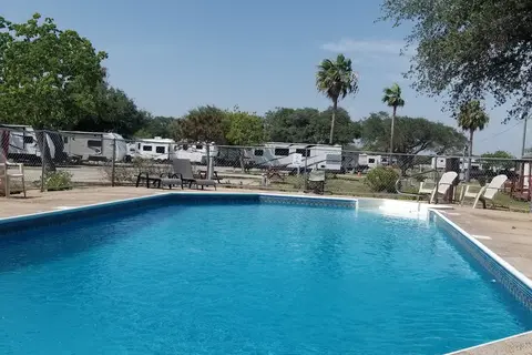Wilderness Oaks RV Resort