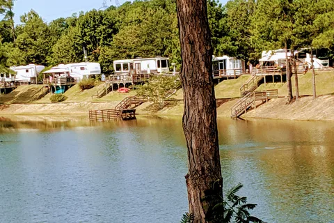 Davis Lakes and Campgrounds