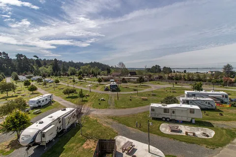 Redwood Coast Cabins & RV Resort