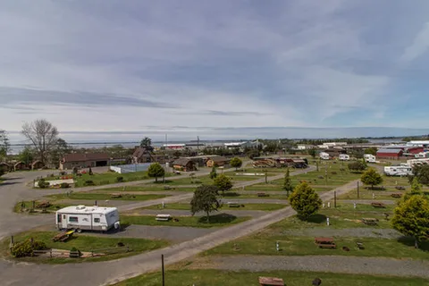 Redwood Coast Cabins & RV Resort