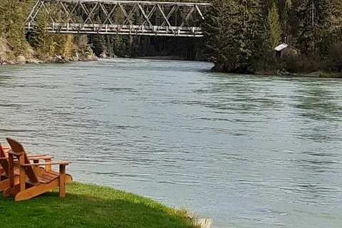 Tete Jaune Lodge - Campground