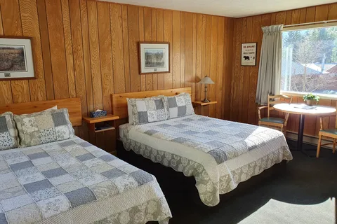 Tete Jaune Lodge - Campground