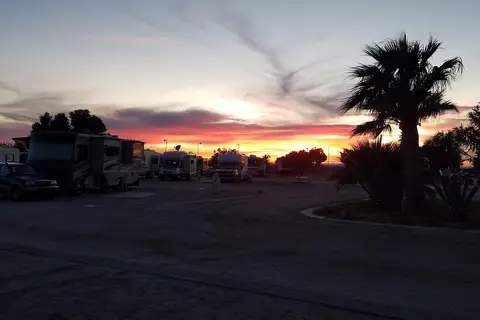 Pilot Knob RV Resort